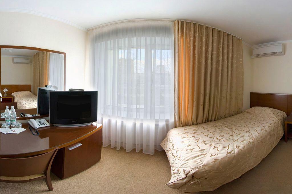 Evropeyskiy Krementchouk Chambre photo