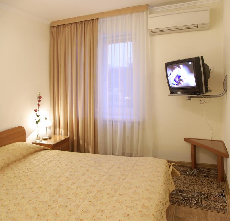 Evropeyskiy Krementchouk Chambre photo