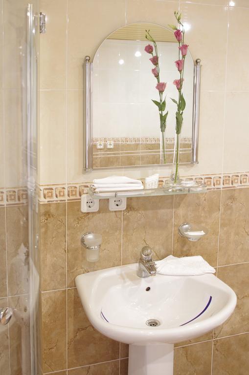 Evropeyskiy Krementchouk Chambre photo
